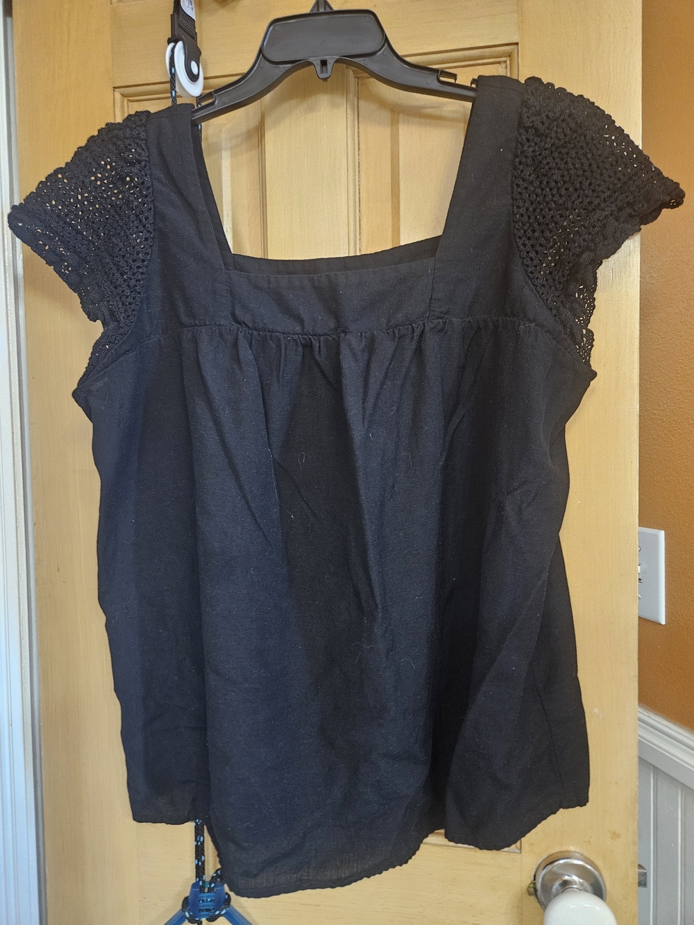 Old Navy Black Cotton Crochet-Sleeve Women's Top